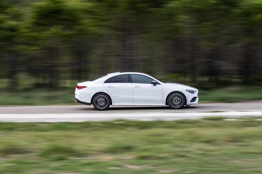  Mercedes-Benz CLA180 d AMG Line 2019 года  (WW) (фото 16 из 28)